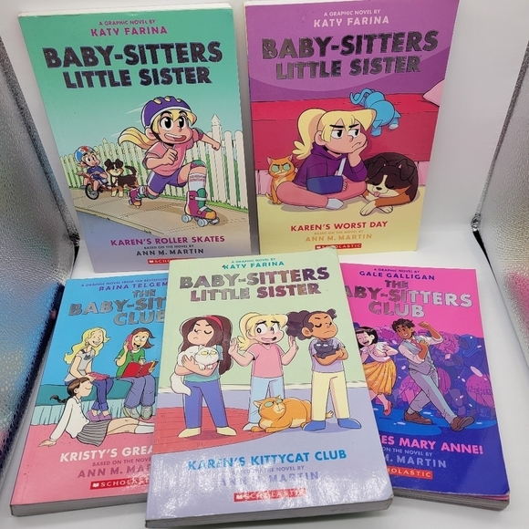 THE BABY SITTER CLUB Other - Lot of 5 Paperback Books THE BABY SITTER CLUB Full Color 4 / 2 / 3 / 8/ 1